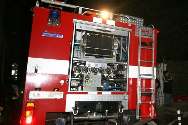 Деветгодишно момче пострада при пожар във фургон край язовир