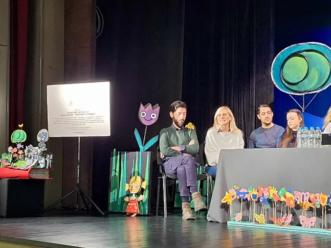 Спектакълът “Птицата на щастието” - нов етап от проект на ДКТ Сливен