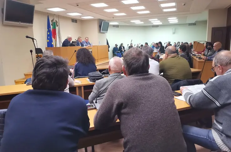 Кметът д-р Валентин Христов представи проекта за бюджет на Община Плевен за 2024 г. на обществено обсъждане