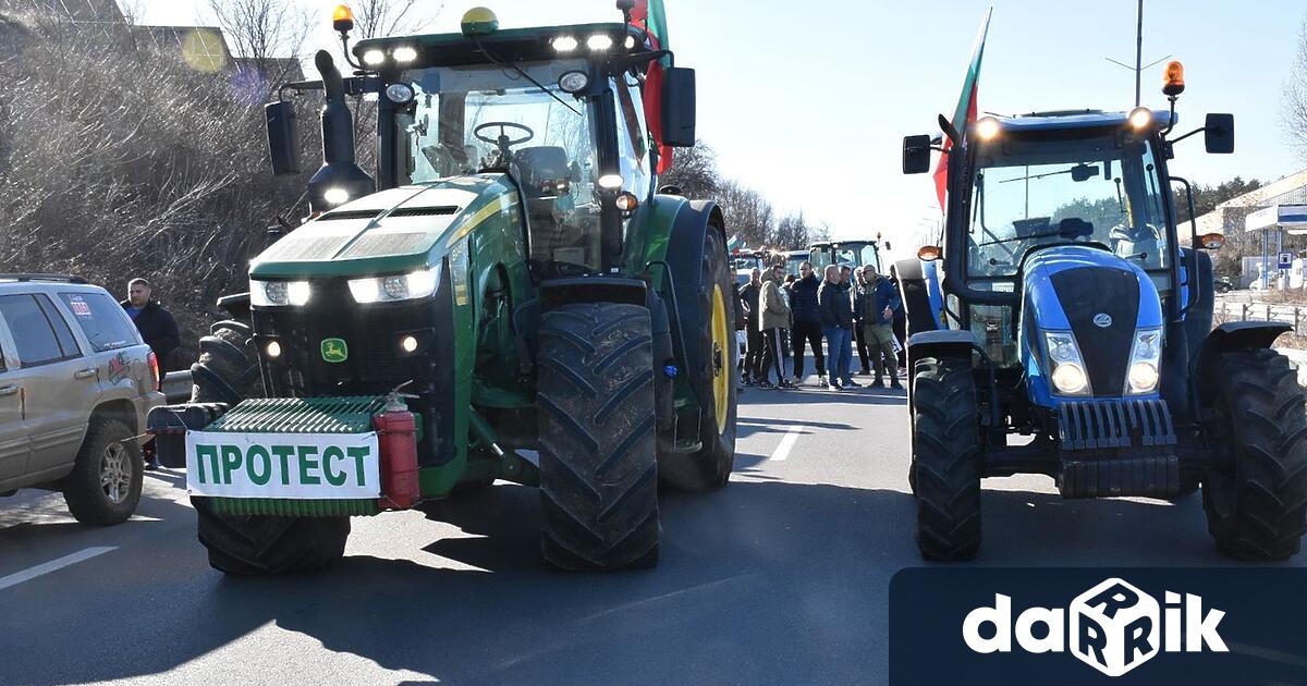 Земеделци от Хасковска област с около 200 машини селскостопанска техника