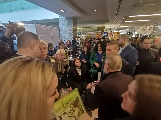 От днес до 11 февруари Плевен е под знака на Международното изложение „Пчеларство 2024“