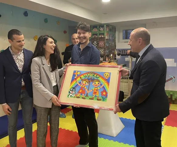 Кметът на Ловеч откри нов Детски кът в града