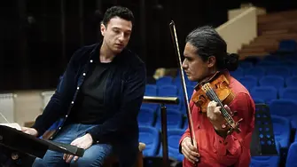 Утре  Симфониета Враца има гост цигулар - талантливият  Оскар Бохоркез