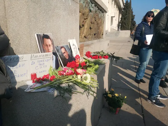 „Кремъл-империя на злото“ - бдение в памет на Алексей Навални се проведе в Бургас