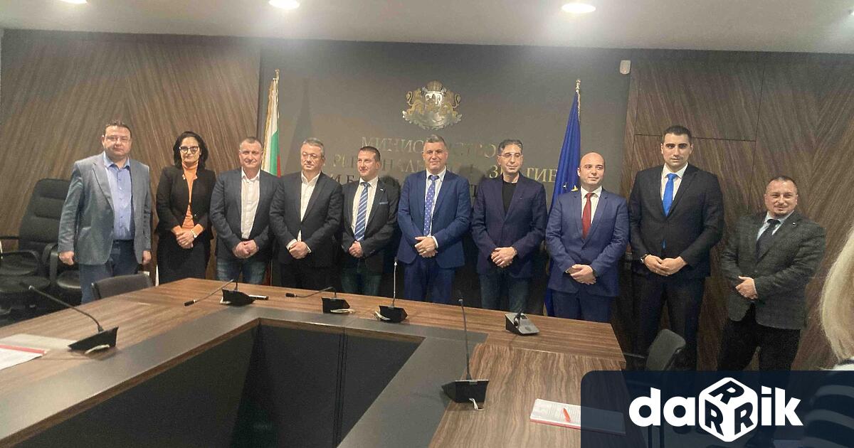 Две общини в Пазарджишко са сред първите подписали споразумения за
