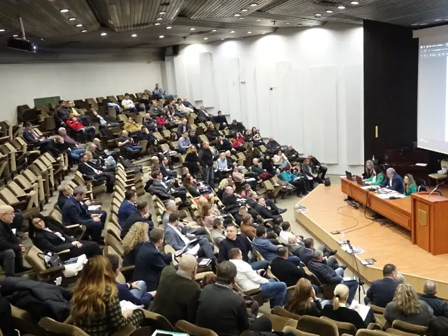 Избраха временен кмет на „Приморски“, изборът за „Одесос“ зацикли