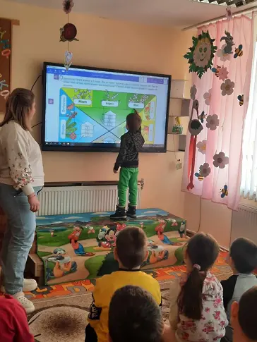 Вълнуващи занимания, свързани с програмата "Хубаво е в детската градина" се проведоха в ДГ "Пролет"