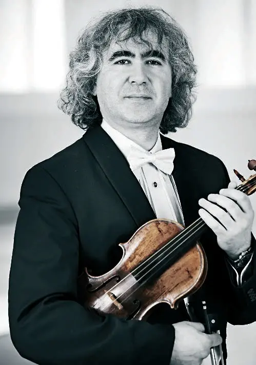 Световни музиканти в концерта на Симфониета-Враца „Майстори на цигулката