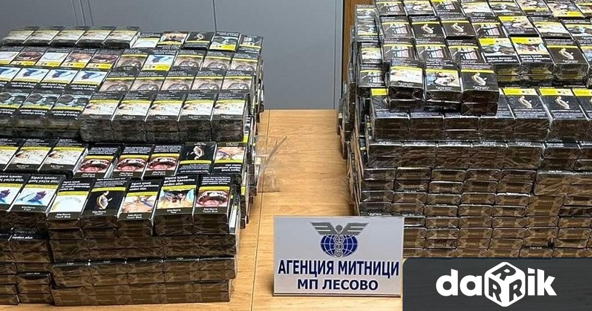 4000 кутии контрабандни цигари бяха намерени между мебели в товарен