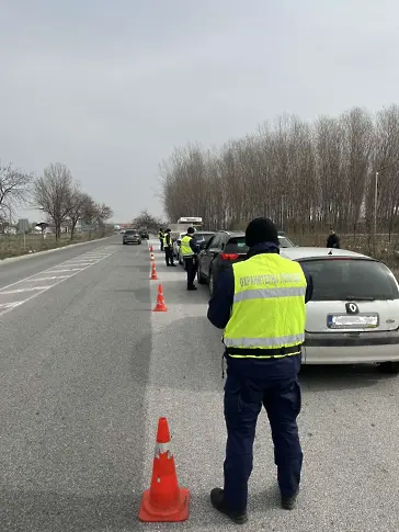 Десетки проверени автомобили и лица при акция на РУ-Раковски