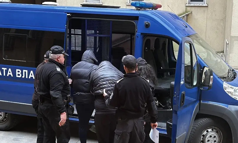 Още двама в ареста за микробуса с дрога за 1 751 280 лв. на „Капитан Андреево“ 