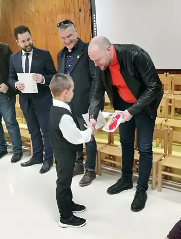 Ротари клуб Плевен Центрум дари пречистватели на въздух на Детска градина „Слънце”