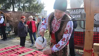 Над 4000 души посетиха фолклорния празник в Бабово