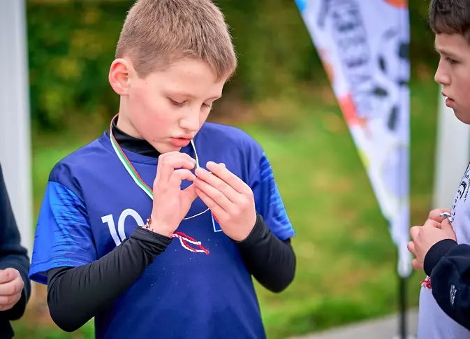 11-годишна плевенчанка спечели призовото място в кроса, посветен на Националния празник/СНИМКИ/