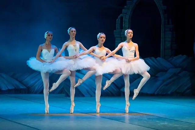 Балерини ще очароват зрителите на пролетния бал в Бургас