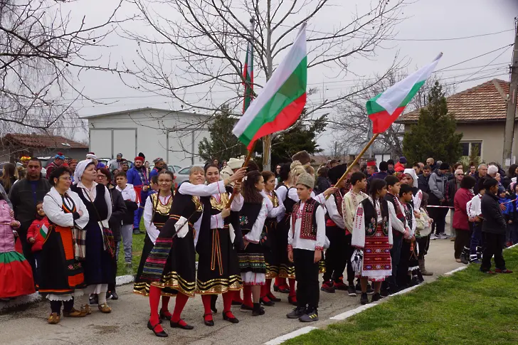 В село Козар Белене почетоха 3 март с възстановка на героично събитие в българската история 