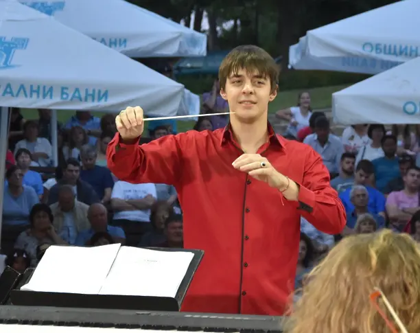 Плевенска филхармония представя концерта „Чиракът и неговия магьосник“