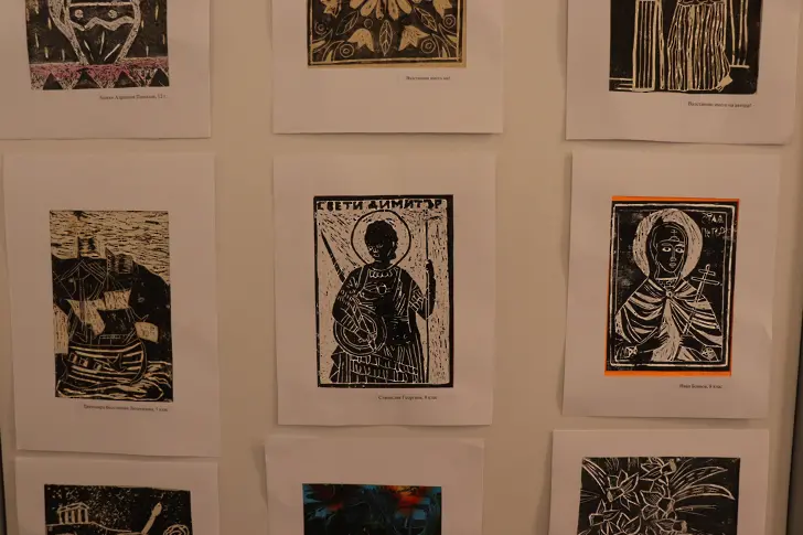 Пътечка от спомени с изложба на ОУ „Максим Горки” в град Левски 