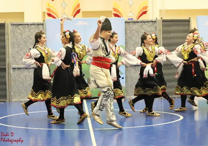 Плевенският ансамбъл „Дъга” представи Северна България в концерта „Среща в Шоплука”/СНИМКИ/