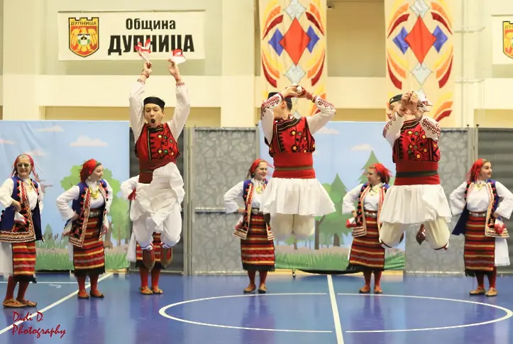 Плевенският ансамбъл „Дъга” представи Северна България в концерта „Среща в Шоплука”/СНИМКИ/