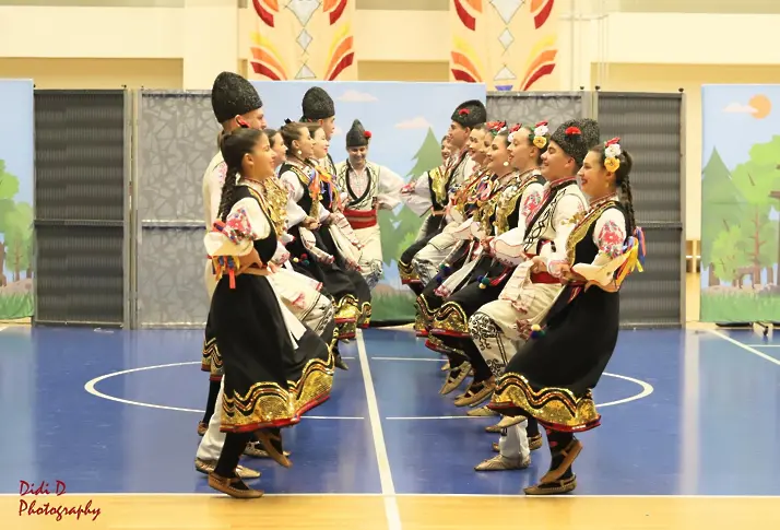 Плевенският ансамбъл „Дъга” представи Северна България в концерта „Среща в Шоплука”/СНИМКИ/