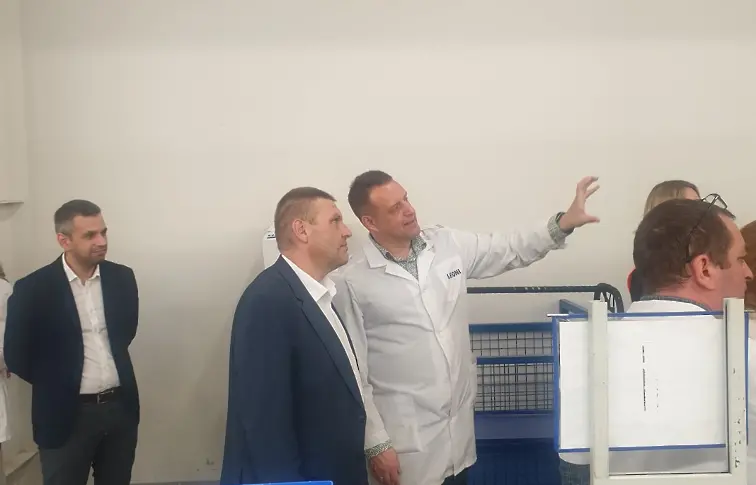 Кметовете на Плевен и общини в Северна България и представители на дирекции „Бюро по труда“ посетиха ЛЕОНИ  