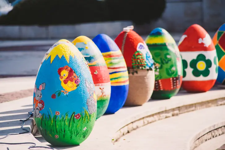 Община Мездра обявява конкурс за великденска украса „Писан, шарен Великден“