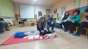 42 учители преминаха обучение за първа помощ в Ракитово