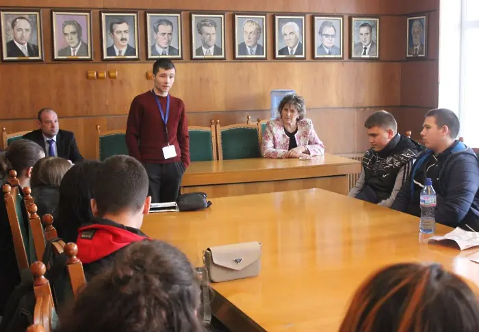 Идеи за съвместни инициативи обсъдиха ученици в Плевен