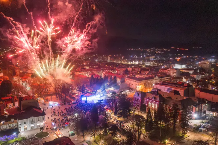  Васил Найденов изправи на крака Кюстендил