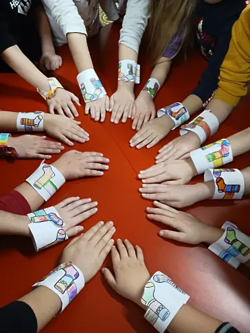Деца и учители от ДГ „Зора“ подкрепиха хората със Синдром на Даун