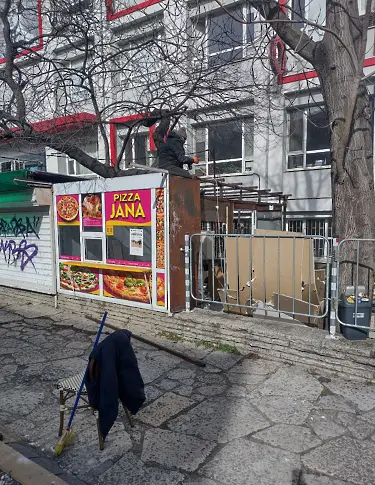 Премахват три павилиона в центъра на Варна