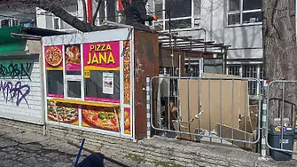 Премахват три павилиона в центъра на Варна