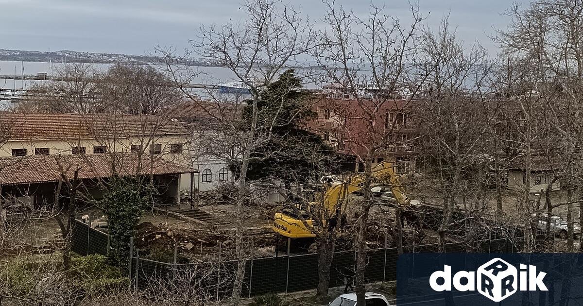 Снимка: Започнаха разкопките на бъдещата автогара в Созопол