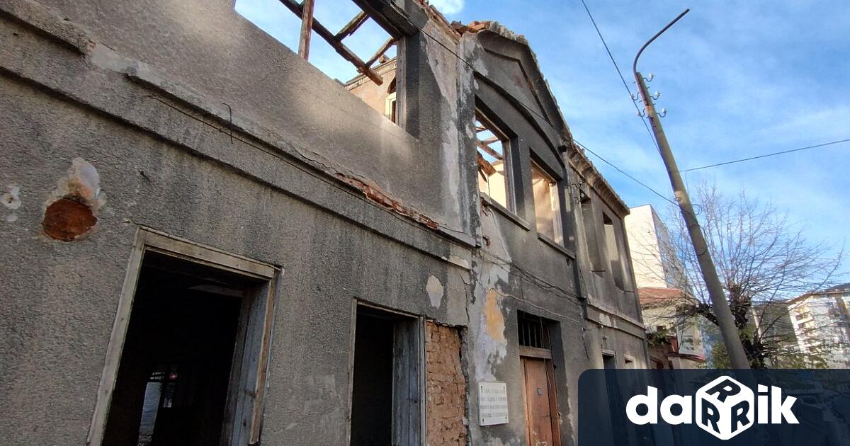 Реставрацията на първото класно учебно заведение в Асеновград - Караалановото