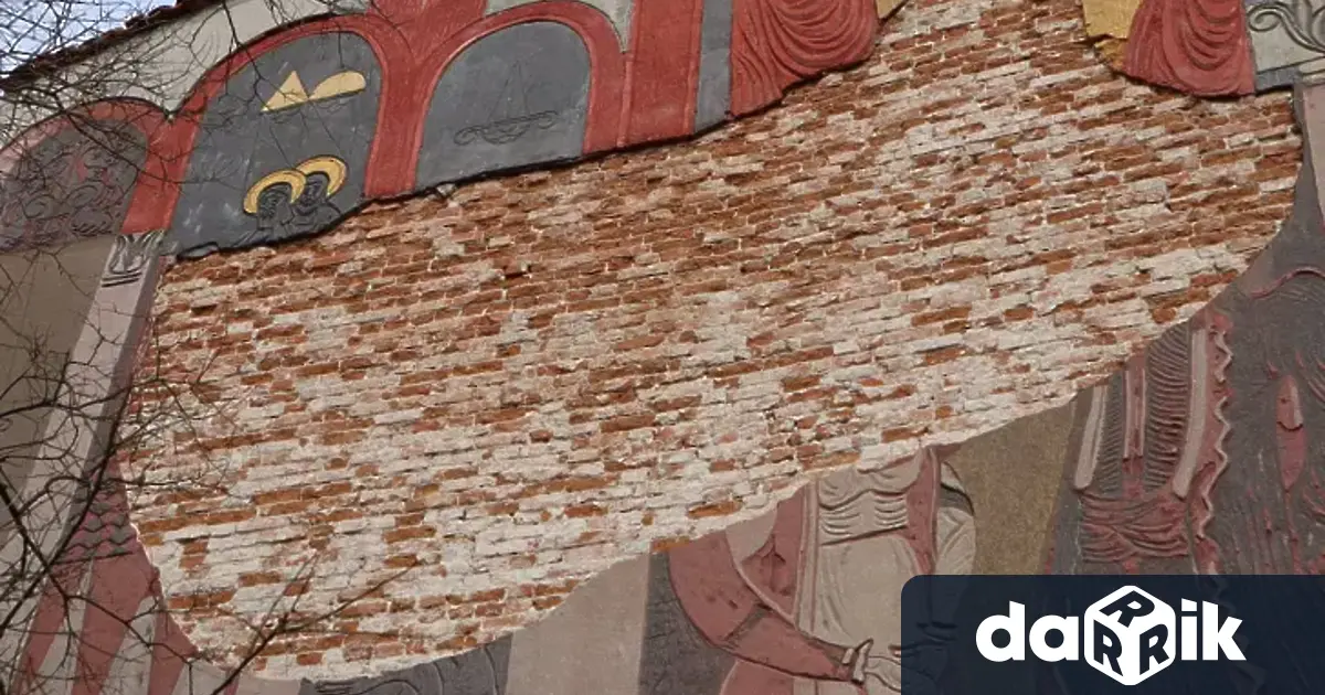 За яснота относно реставрацията на сграфитото на известния пловдивски художник