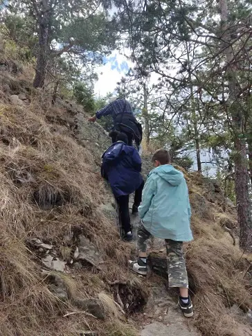 Детски приключения и планински преходи в Зеленото училище на ТД “ГИД”- Смолян 