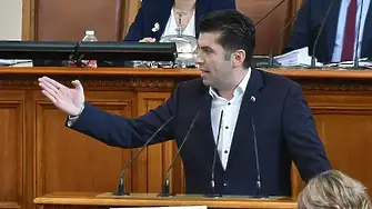 Кирил Петков: ГЕРБ и ДПС да си признаят, че са неформална коалиция