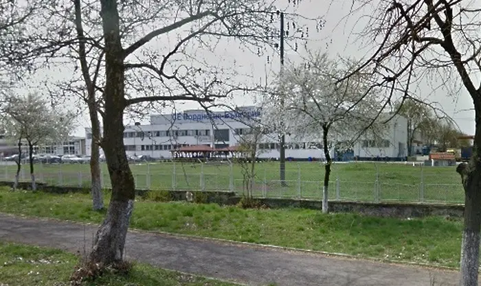 Най-малко 300 евакуирани от завод за кабели след изтичане на циановодород 