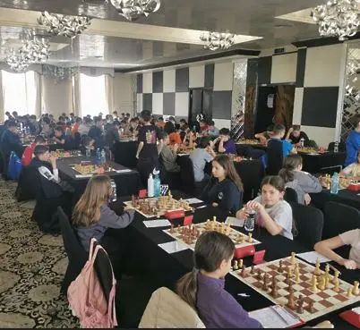 Самуил Генов (ШК Локомотив - Мездра) - десети на ДИП по класически шахмат за момчета до 12 г.