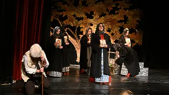 Театър „Класика“ при ПГПЗЕ „Захарий Стоянов“ отбеляза 33 години от създаването си 