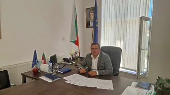 Кметът на Община Девин Здравко Иванов подписа споразумения с МРРБ за над 10 млн лв.