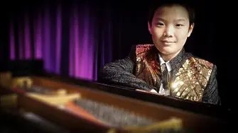 12-годишен талант от Китай омагьосва публиката с произведения на Бах и Шопен