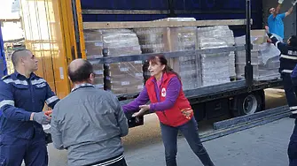 БЧК - Ловеч продължава зареждане на пунктовете с хранителни пакети по програма за храни и основно материално подпомагане