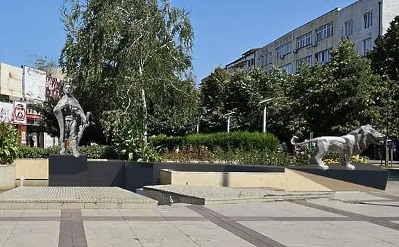 Организират благотворителен базар за нов паметник на Левски