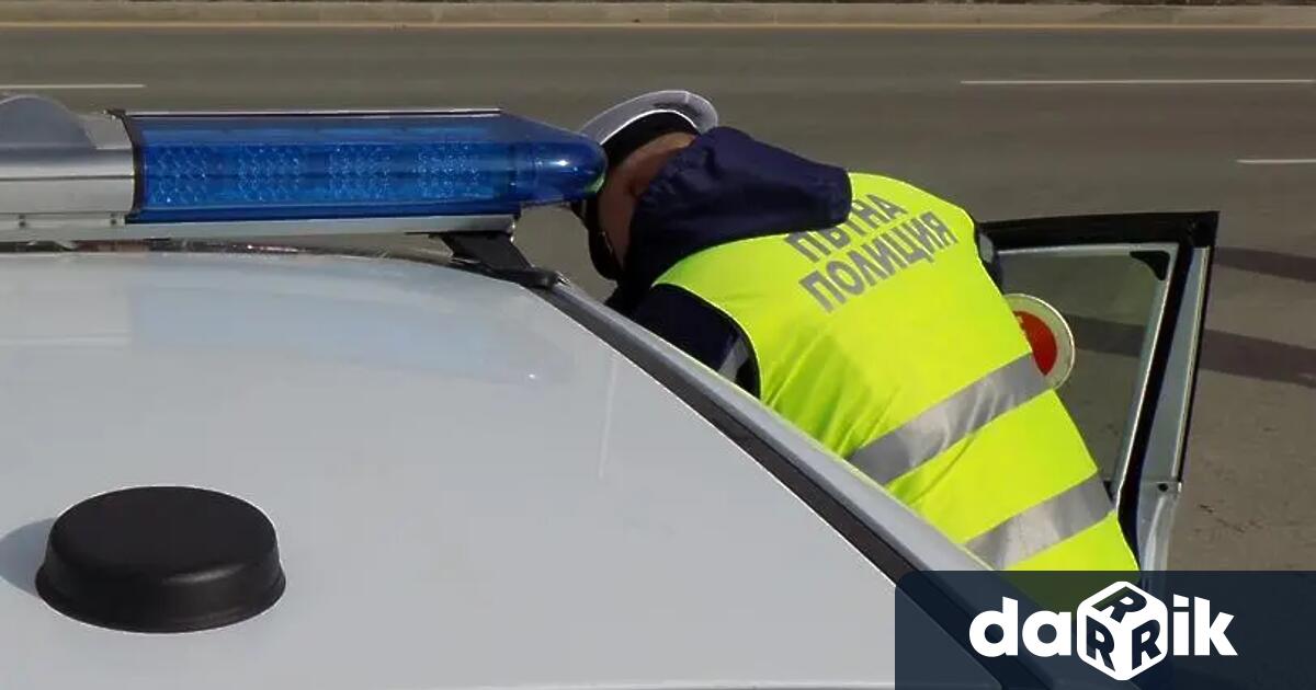 Инспектори от Пътна полиция при варненската дирекция на МВР Варна
