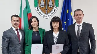 Мирослава Митева и Добринка Матеева встъпиха в длъжност заместник районен прокурор на Районна прокуратура- град Плевен