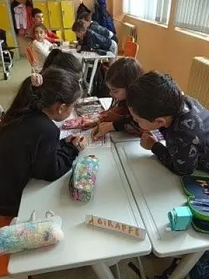 Над 300 деца във викторини по английски език в Бургас