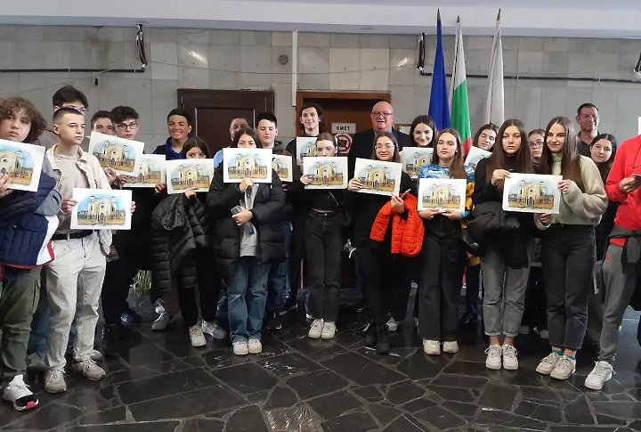 Кметът на Видин д-р Цветан Ценков се срещна с ученици от еврейското училище „Роналд Лаудер“ –  София
