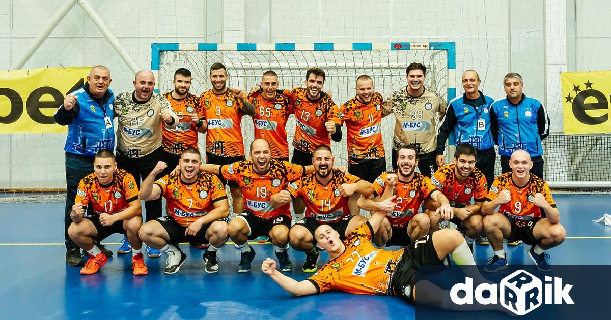 Бургаският отбор по хандбал Фрегата загуби от шампиона Шумен 61 с